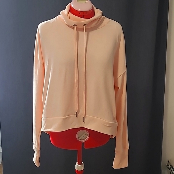 Peach crew neck sweater - Picture 1 of 2